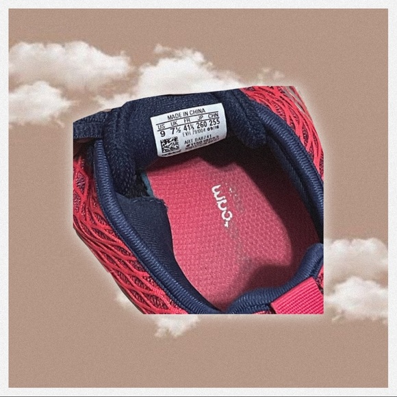 ♥︎ Adidas Ariana Cloudfoam Sneakers ♥︎ - Picture 2 of 6